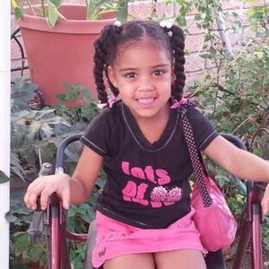 Meet your Posher, Shana